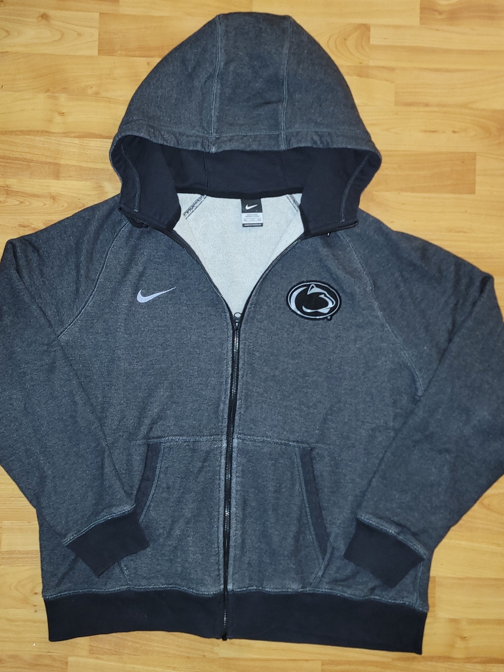 Penn State 2XL Bundle: Nike Black Zip-up Hoodie / Vintage Thrased Gray T-shirt - Picture 3 of 7